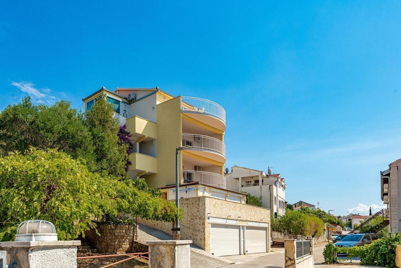 Six-Bedroom Villa With Sea View Nl Trogir Exterior photo